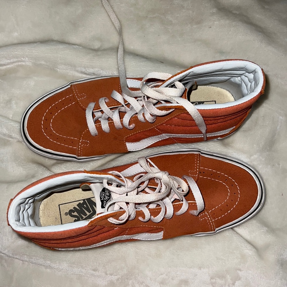 Vintage Vans! Worn like 2x and sat in closet for over a year!